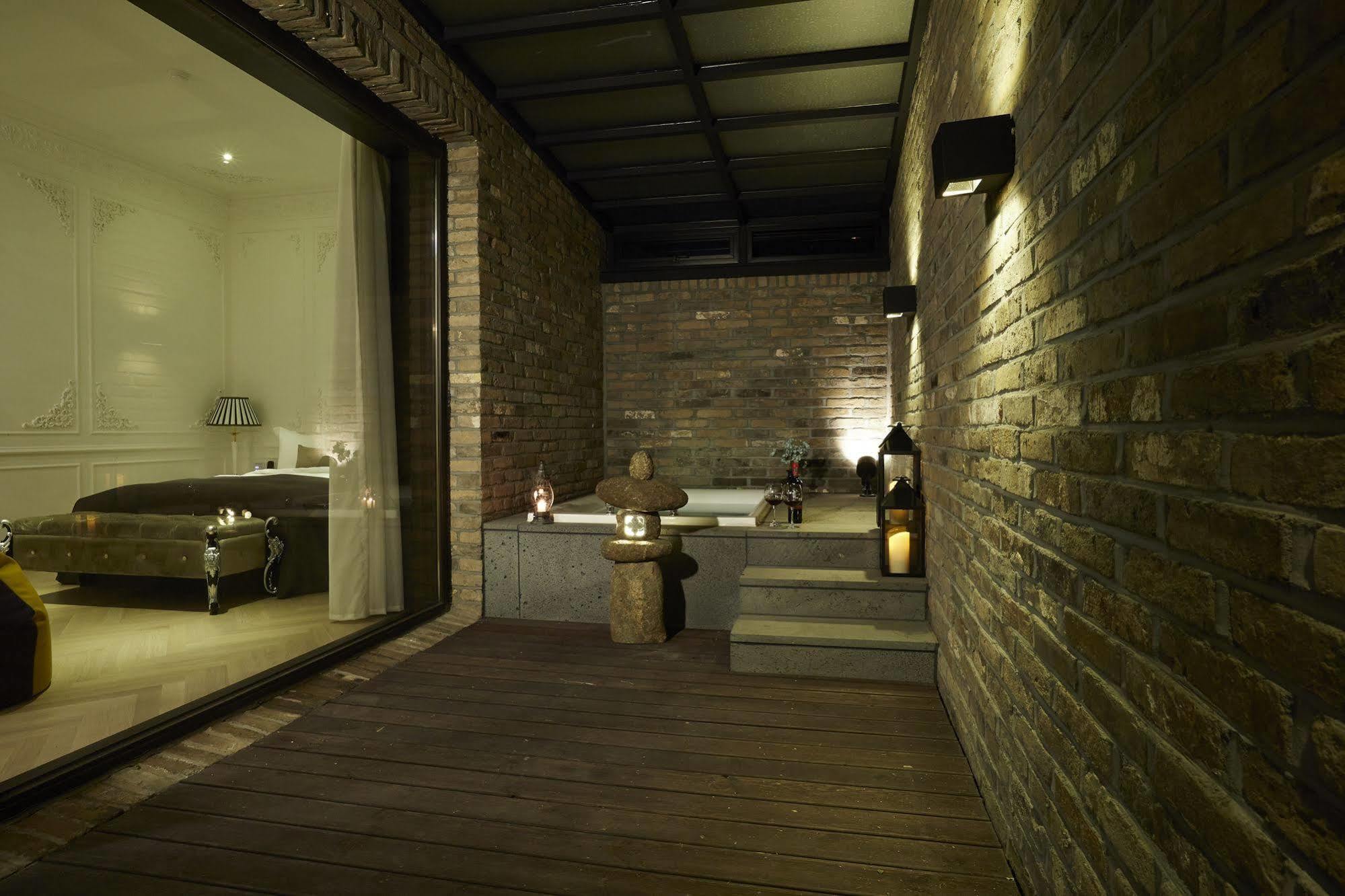 Chungbuk Inno City Namoo Hotel Eumseong Екстериор снимка