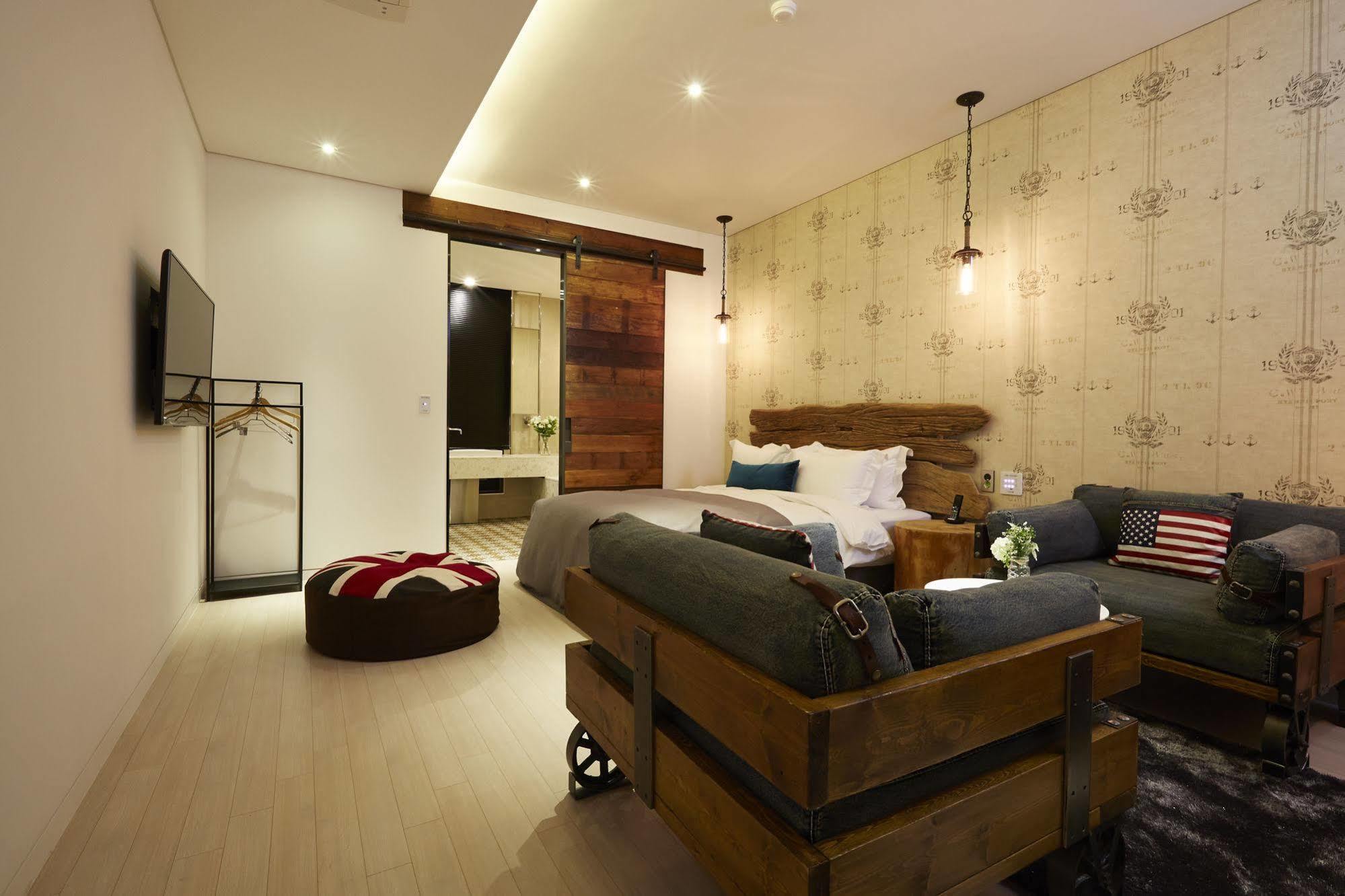Chungbuk Inno City Namoo Hotel Eumseong Екстериор снимка