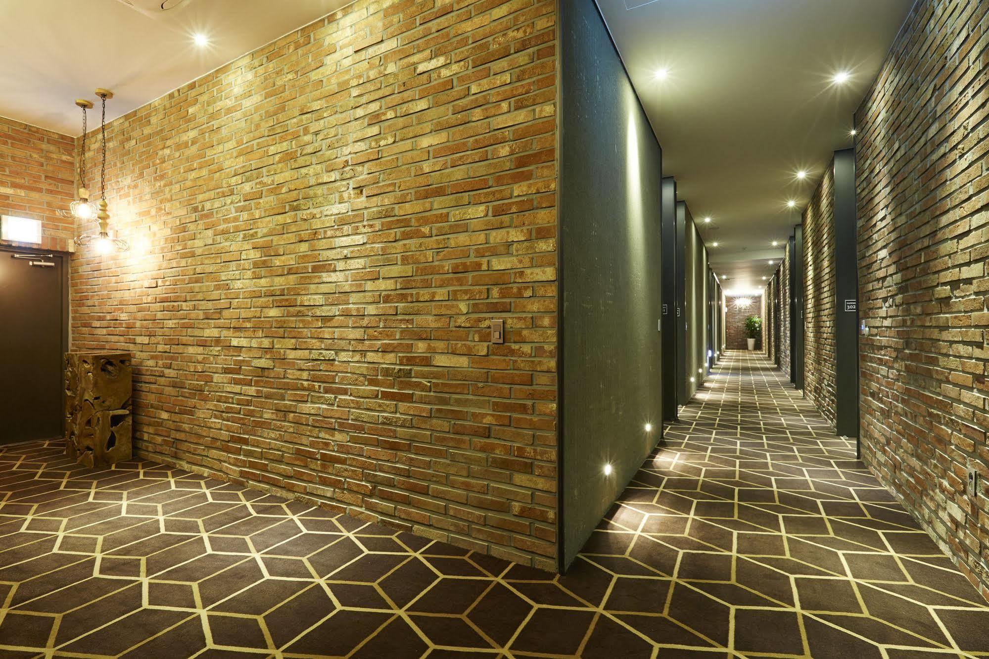 Chungbuk Inno City Namoo Hotel Eumseong Екстериор снимка